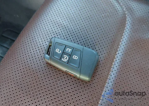 2022 Volkswagen Tiguan 2.0T Sel R-Line z USA, uszkodzony, nr VIN 3VV4B7AX9NM004229